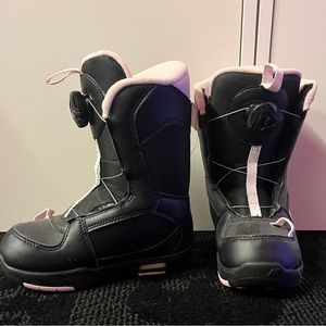 K2 LIL KAT Snowboarding Boots